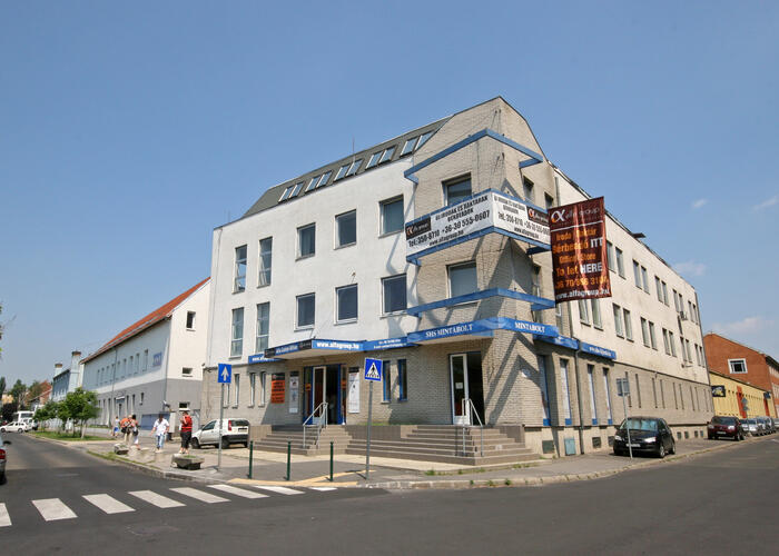 Alfa Csányi Office