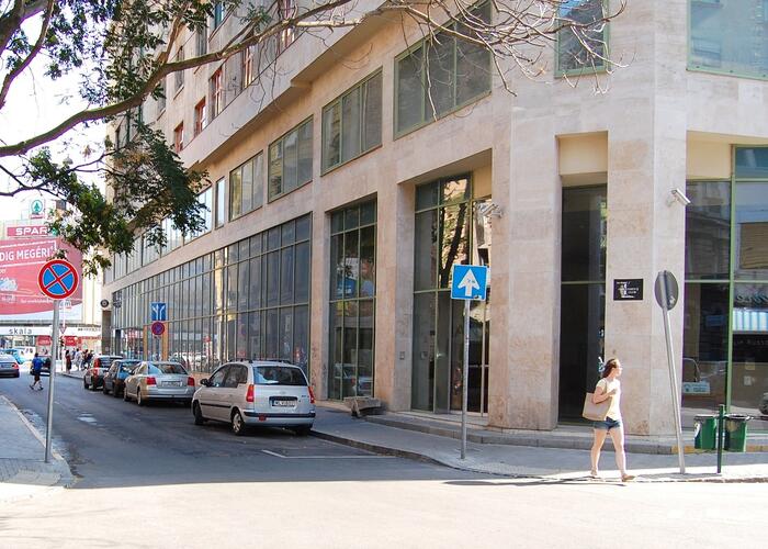 D33 Business Center