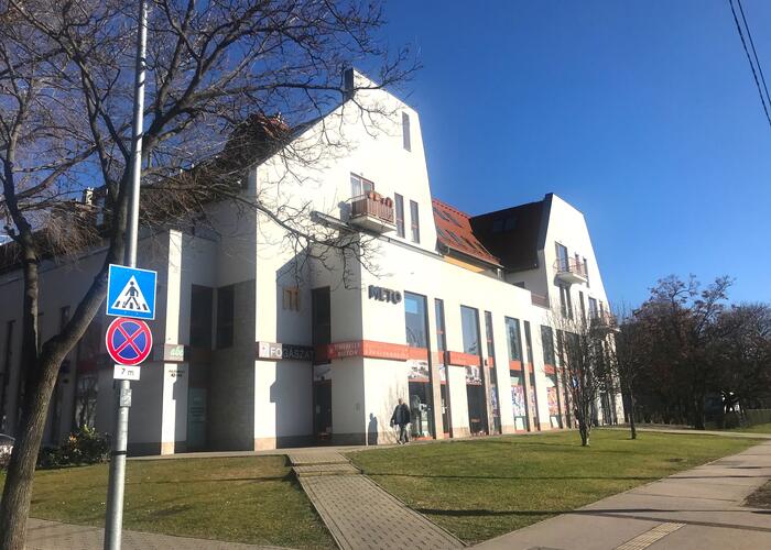 Meto Irodaház