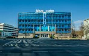  865 m2 Iroda - Blue Cube