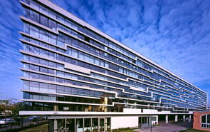  746 m2 Iroda - Máriássy Ház Modern