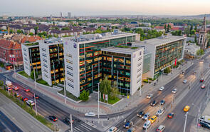  4063 m2 Iroda - Arena Corner Irodaház